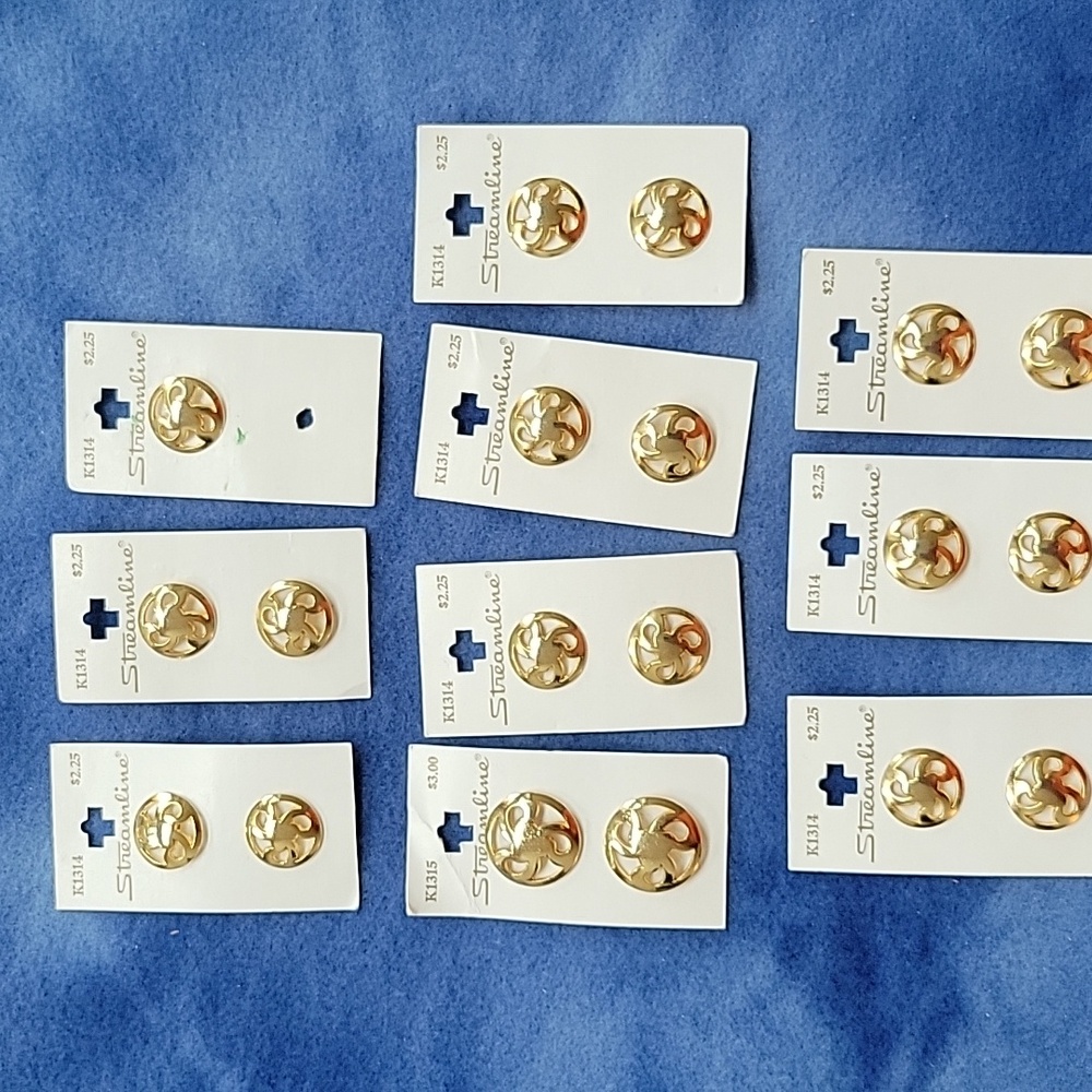 Lot Of Goldtone Buttons By Streamline